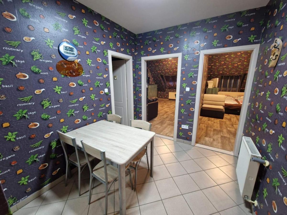 Marti 3 Bedroom Apartment Debrecen Exteriör bild